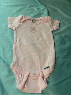 Gerber Pink Short Sleeve Baby Onesie with Butterfly Motif